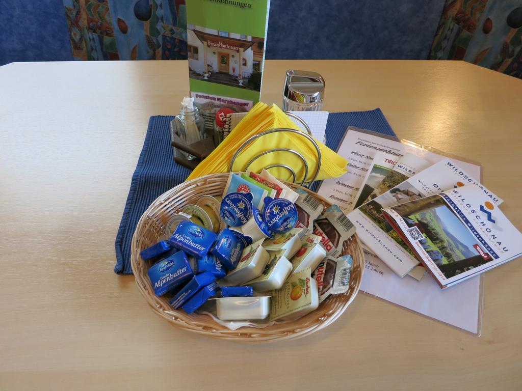 Ferienwohnungen Marchanger Niederau Ruang foto